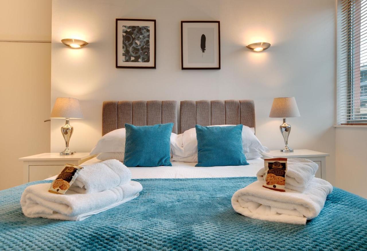 Crown Apartments 1C By Week2Week 뉴캐슬어폰타인 외부 사진